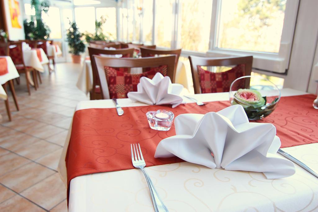 Hotel - Restaurant Berghof Berghausen  Eksteriør bilde